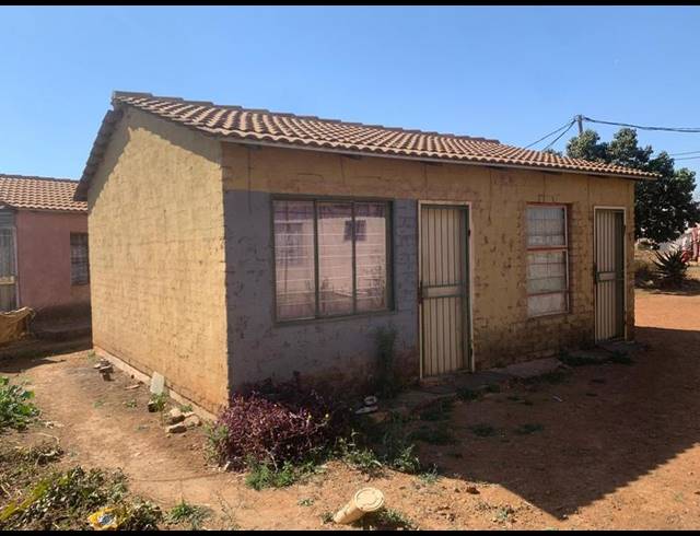 2 BEDROOM HOUSE FOR SALE IN SOSHANGUVE SOUTH